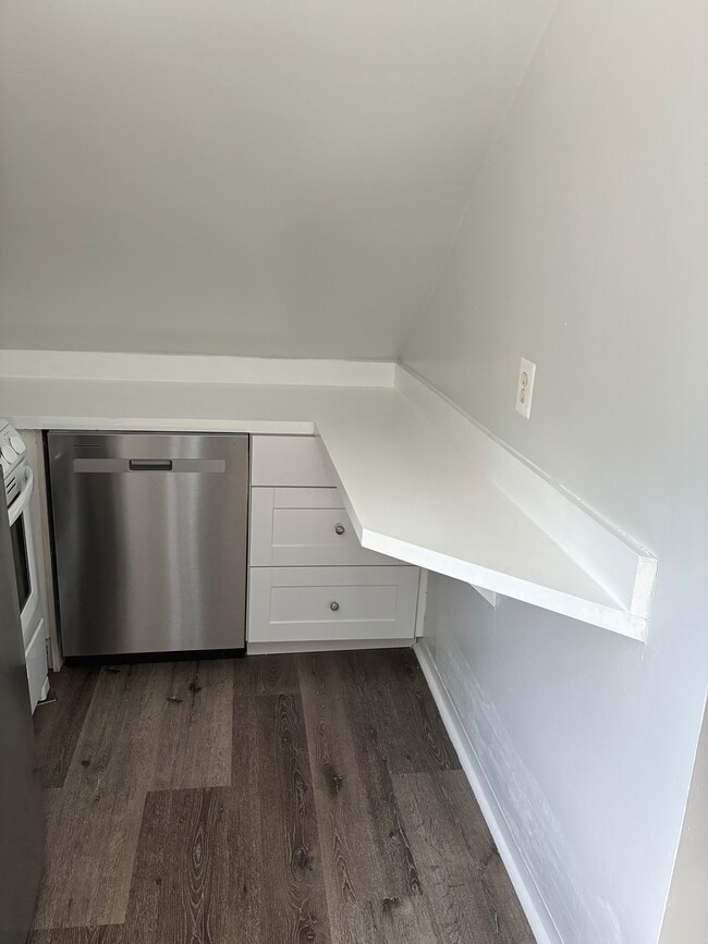 Photo - 6116 Washington St Unit 1 bedroom