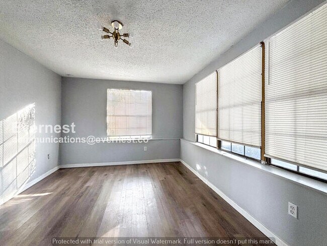 Photo - 2112 Wolf Rd