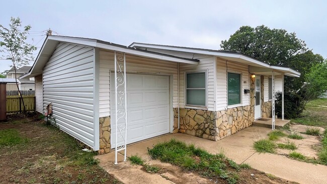 Photo - Charming 2-Bedroom Single-Family Home – Perfect for Comfort & Convenience!