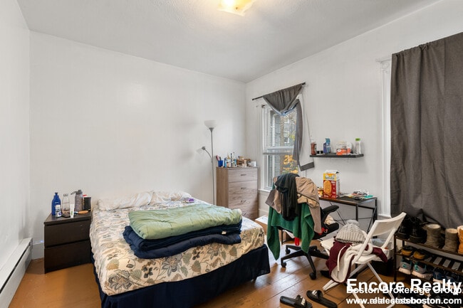 74 Hillside St Unit 3