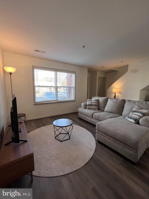 Photo - 41963 Satchel Paige Way