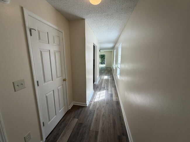 Photo - Condo for Rent Unit 123