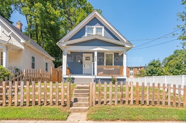Building Photo - 5622 Prentice St Rental