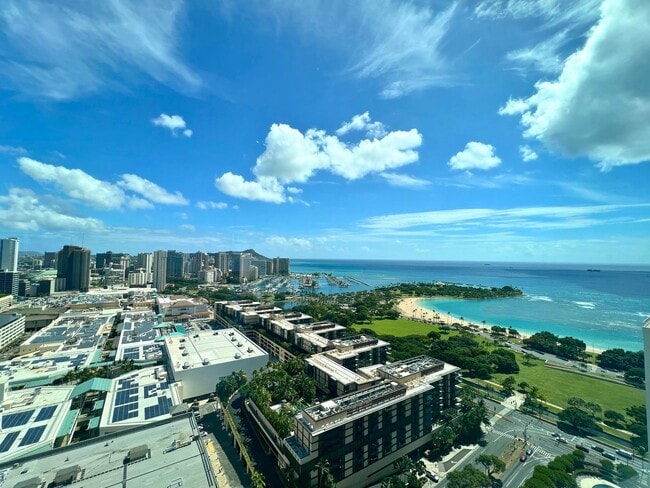 Building Photo - Hawaiki 3608 - Vintage charm in Honolulu Unit 3608