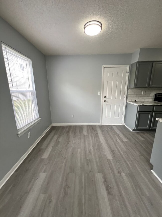 Photo - Parkville Living! Updated 2 Bed, 1 Bath with 1-Car Garage