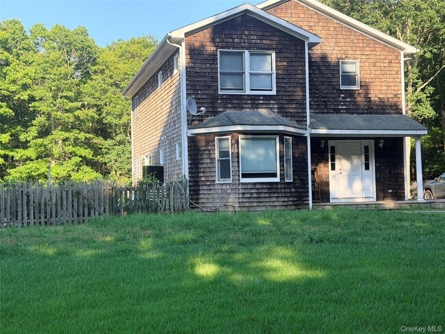 Building Photo - 484 N Magee St
