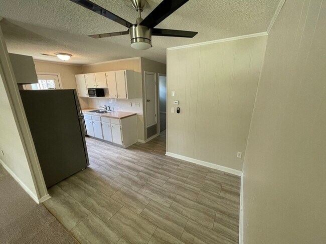 Photo - 2 bed / 1 bath ~ Just off of HWY 61