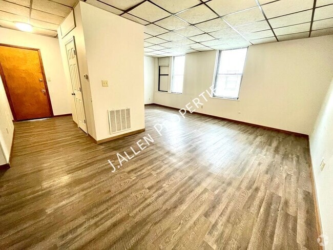 Building Photo - 313 N 12th St Unit 213 Rental