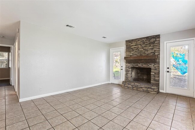 1408 Valleyridge Cir