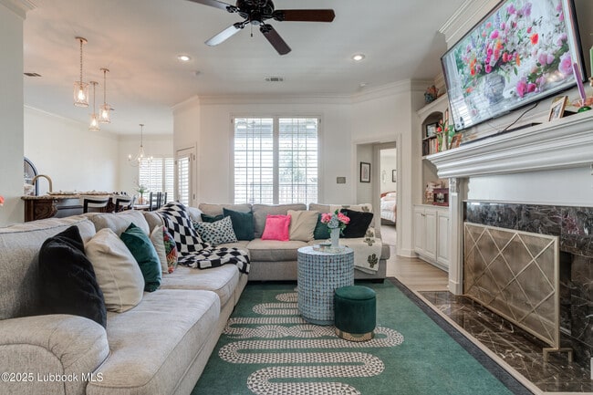 Photo - 5512 103rd St