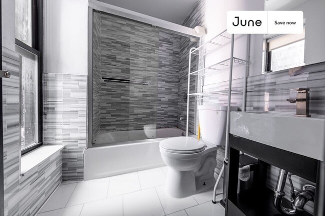 Photo - 320 Manhattan Ave