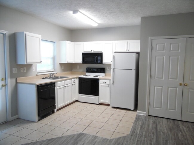 Photo - 2781 Jacquelyn Ln Unit 413