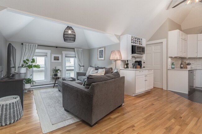 Photo - 36 Saxton St Unit 3