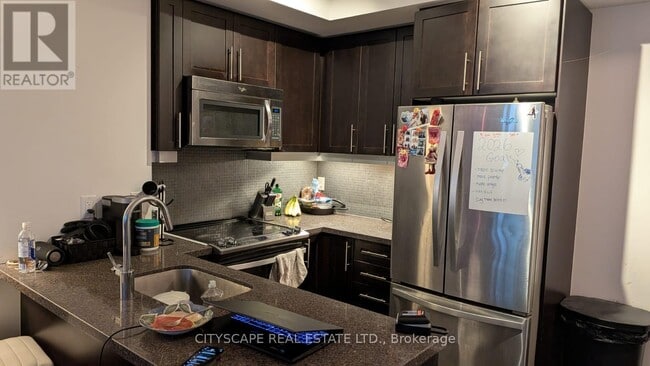 Photo - 525 Adelaide St W Unit 231