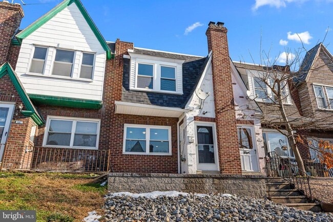 Photo - 4313 Teesdale St