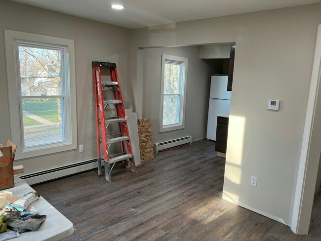 Photo - 119 E Elm St Unit 3
