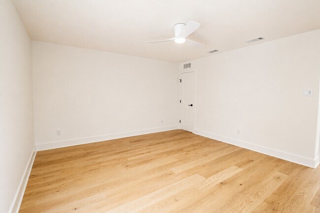Photo - 15 Mallard Glen Pl