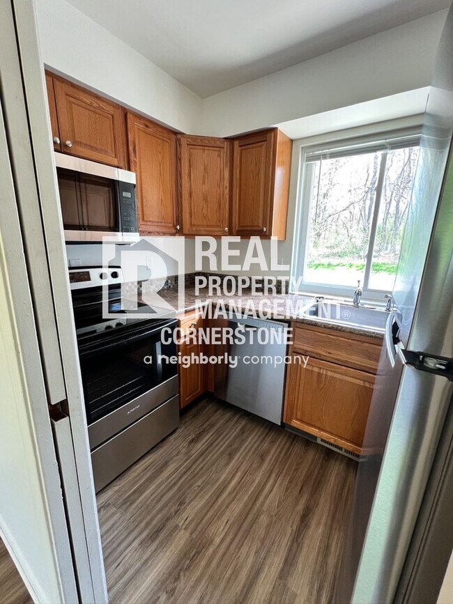Photo - Move In Ready Townhome Unit 4