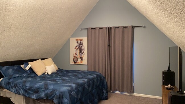 Building Photo - 3032 3rd Ave S Unit 2 Rental
