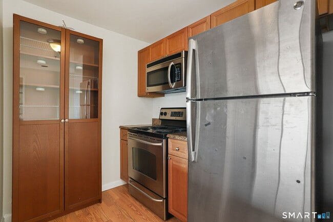 Photo - 300 Broad St Unit 603