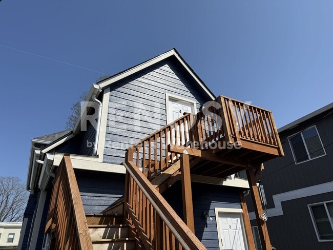 Photo - 616 S G St