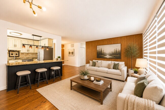 1077 Glouchester Harbor