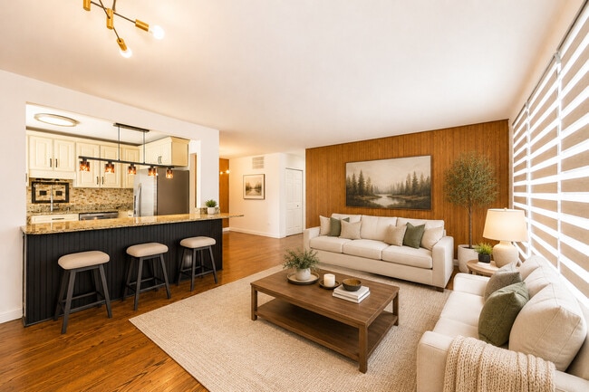 Photo - 1077 Glouchester Harbor Unit 1204