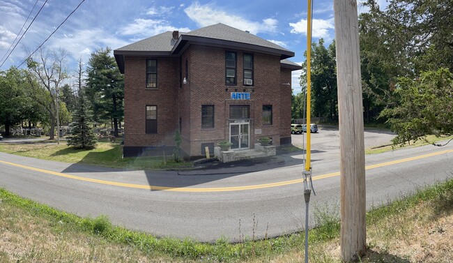 Photo - 101 Paul Ave Unidad 1