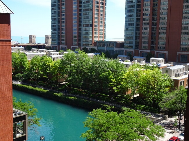 Photo - 480 N McClurg Ct Unit 904