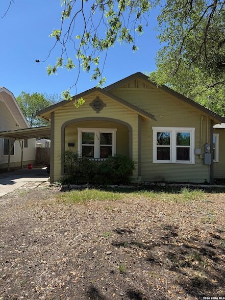 Building Photo - 630 W Gramercy Pl