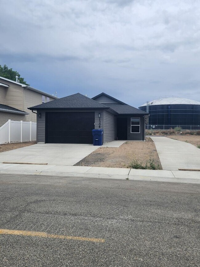 Photo - 1304 N Buchanan St