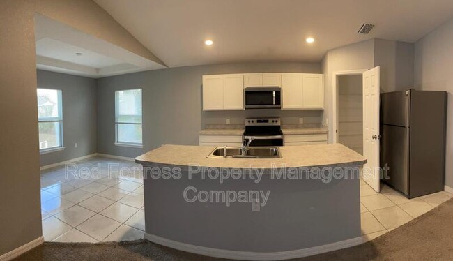 Photo - 3012 51st St W