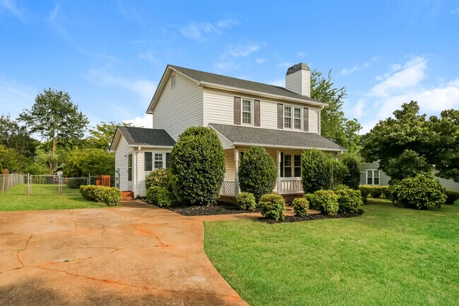 Photo - 406 Weaver Ln