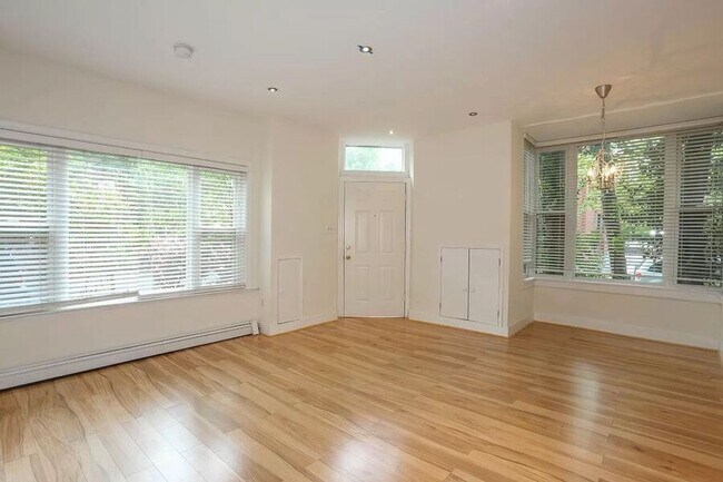 Photo - 2153 Newport Pl NW