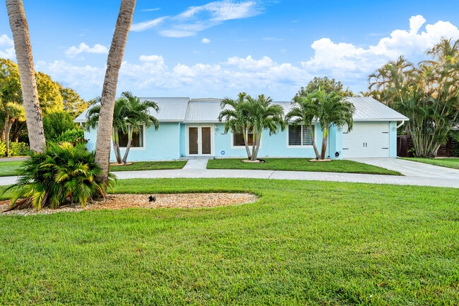 Photo - 9165 SE Yacht Club Cir