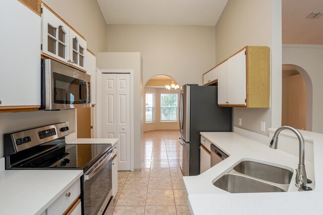 Photo - 979 Gascony Ct