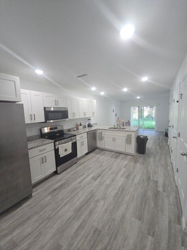 Photo - 302-304 Ave P NW Unit 304 Ave P NW
