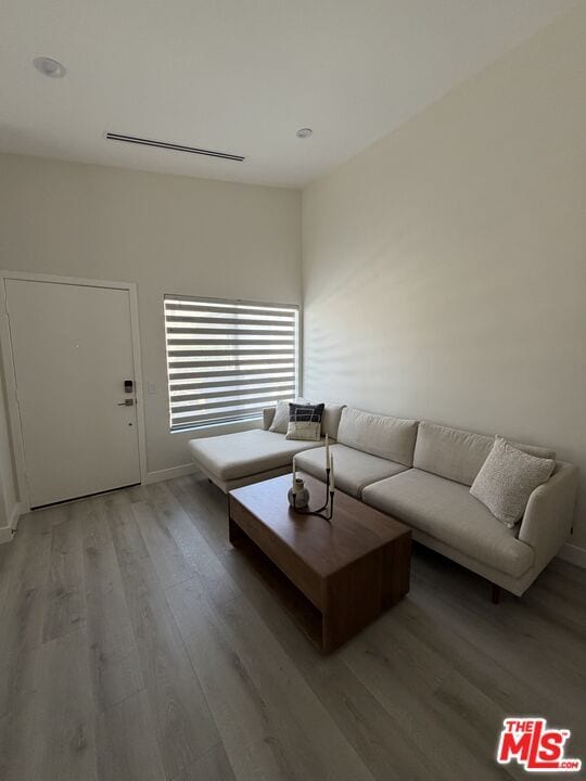 Photo - 8601 Sunland Blvd