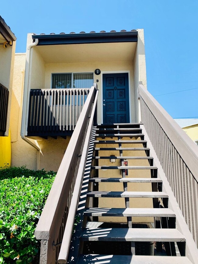 Photo - SPACIOUS 2BD/1.5BA TOP FLOOR UNIT IN THE H...