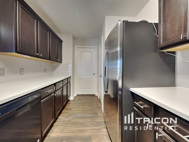 Photo - 1405 Breanna Ln