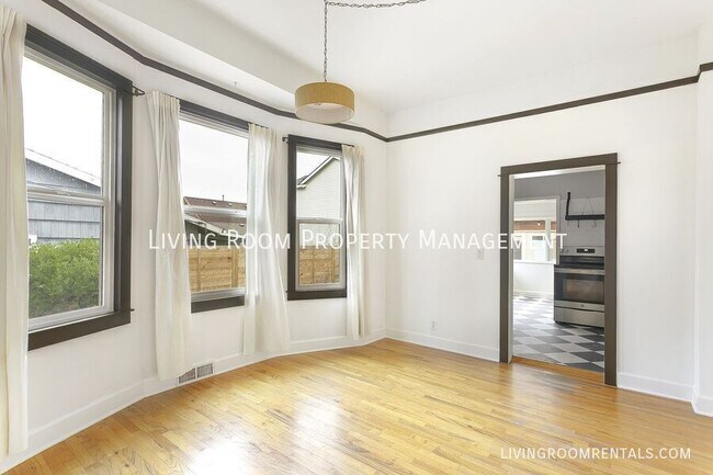 Photo - 8606 N Gloucester Ave