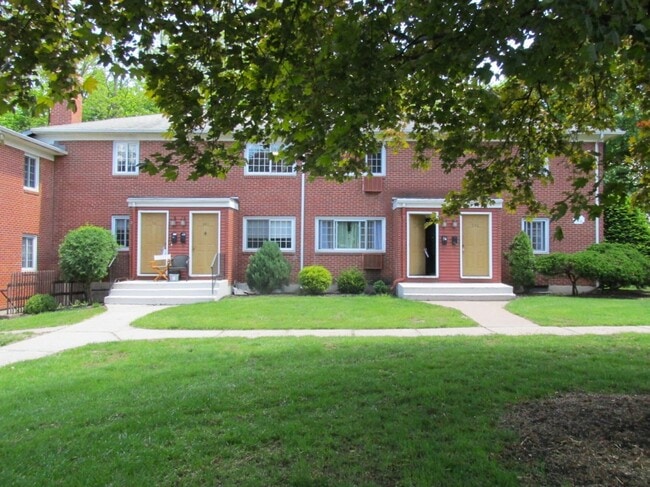 Building Photo - 426 Middle Turnpike W Unit 52 Rental
