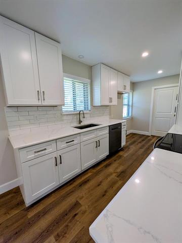 Photo - 1105 Sherwood Dr