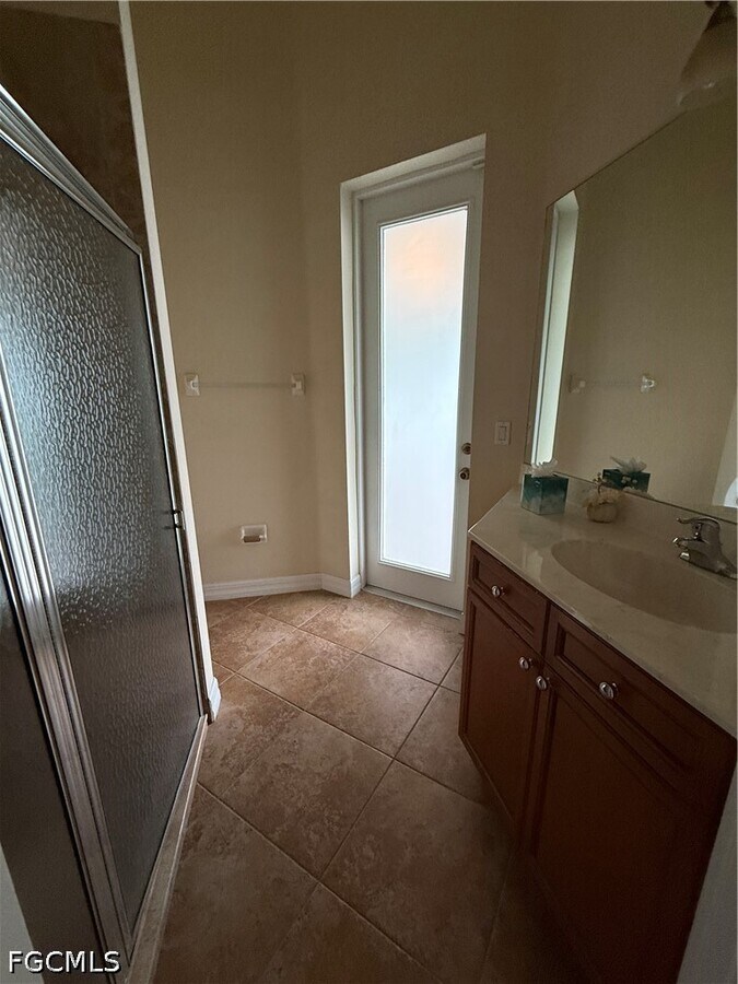 Photo - 217 NE 21st Pl