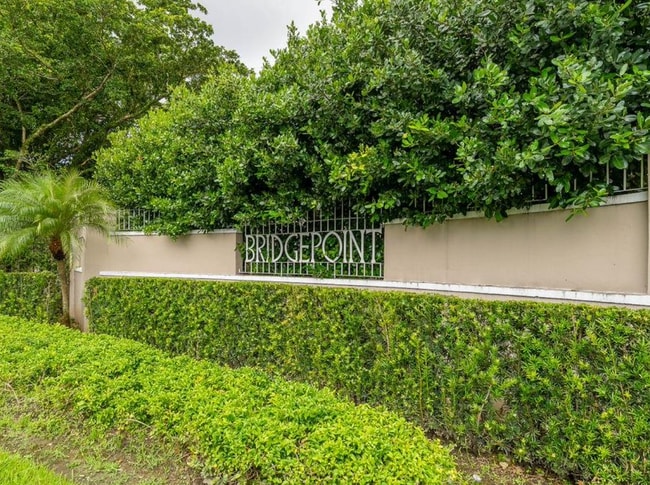 Building Photo - 6950 SW 55th Ter E Unit 6950