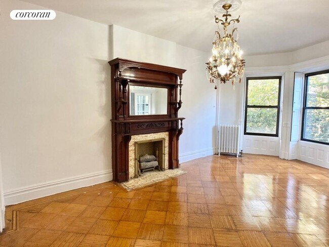 Building Photo - 274 Hancock St Rental