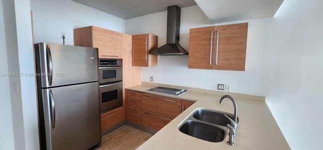 Photo - 218 SE 14th St Unit 1904