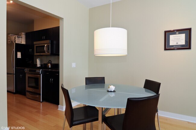 Photo - 8 E Randolph St Unit 2307