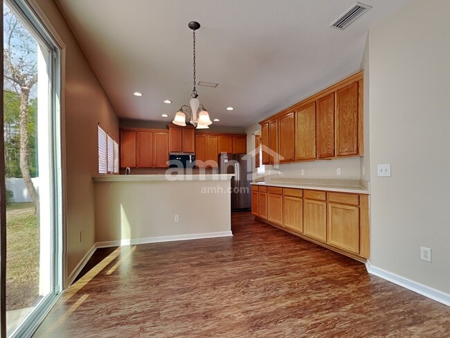 Photo - 304 N Hidden Tree Dr