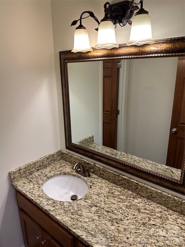 Photo - 124 Moonlight Way